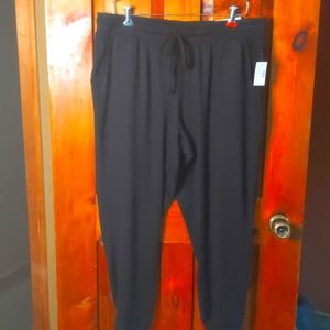 Ladies plus size MAURICE'S fleecy feel joggers, with pockets and bottom cuffs